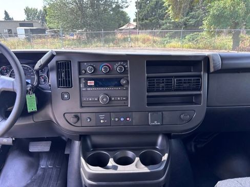 New 2025 Chevrolet Express 3500 Work Van w/ Driver Convenience Package image 30