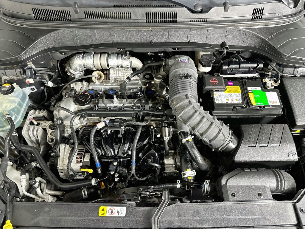 Used 2019 Hyundai Kona Limited FWD image 29