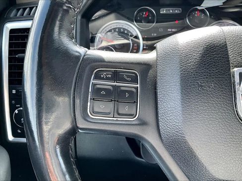Used 2019 RAM 1500 Classic Warlock AWD/4WD image 18