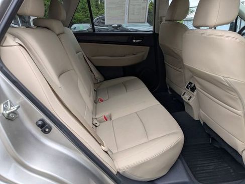 Used 2018 Subaru Outback 3.6R Limited image 35