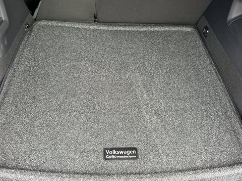 Used 2026 Volkswagen Tiguan SEL R-Line image 14