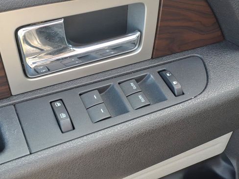 Used 2012 Ford F150 Lariat w/ Lariat Chrome Pkg AWD/4WD image 16