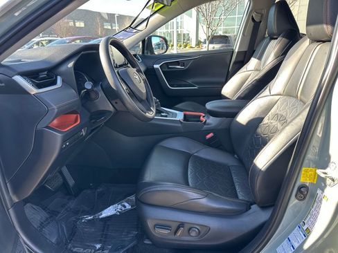 Used 2019 Toyota RAV4 Adventure image 12