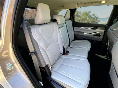 Used 2026 INFINITI QX60 Luxe w/ Cargo Package FWD image 27