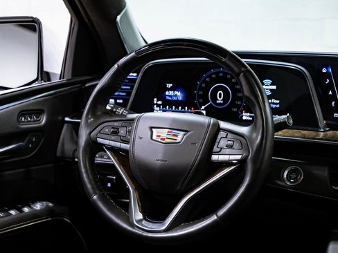 Used 2021 Cadillac Escalade Sport Platinum image 38