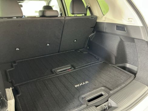 New 2026 Nissan Rogue Platinum w/ Platinum Premium Package image 18