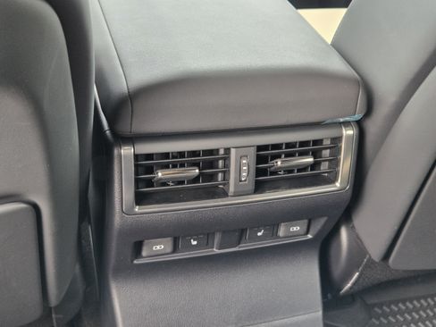 Used 2024 Lexus GX 550 AWD/4WD image 30