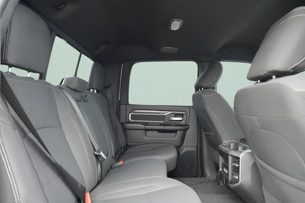 Used 2024 RAM 2500 Big Horn w/ Night Edition AWD/4WD image 15