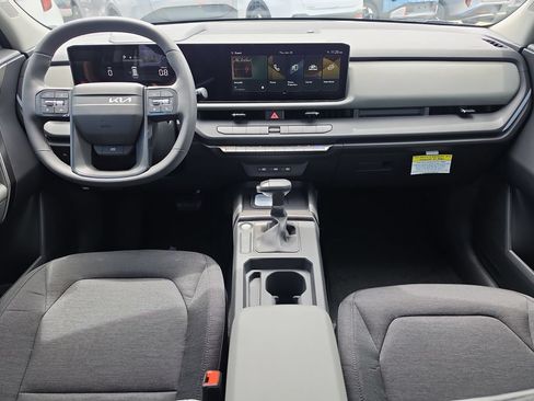 New 2027 Kia Seltos S FWD image 12