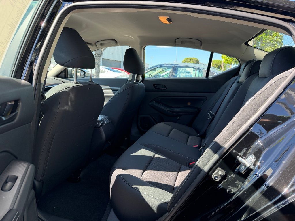 New 2026 Nissan Altima 2.5 SV FWD image 6