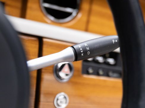 Used 2010 Rolls-Royce Phantom Drophead Coupe image 82