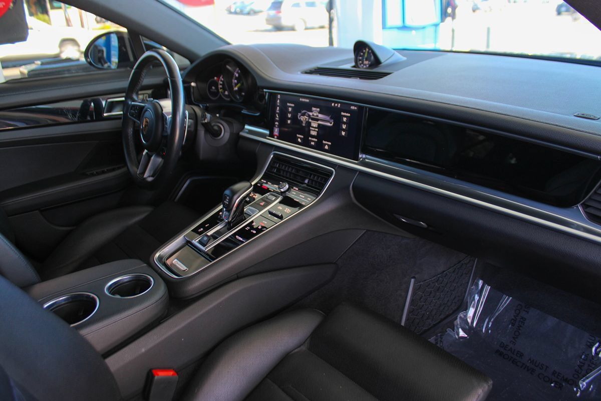 Used 2019 Porsche Panamera 4 AWD/4WD image 29