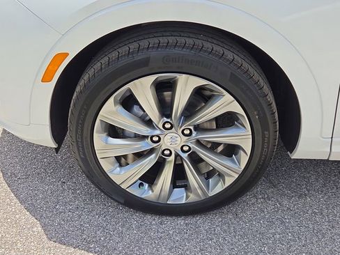 New 2026 Buick Envista Avenir FWD image 7