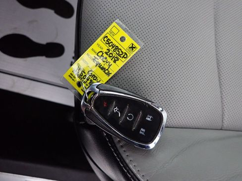 Used 2018 Chevrolet Equinox Premier image 38