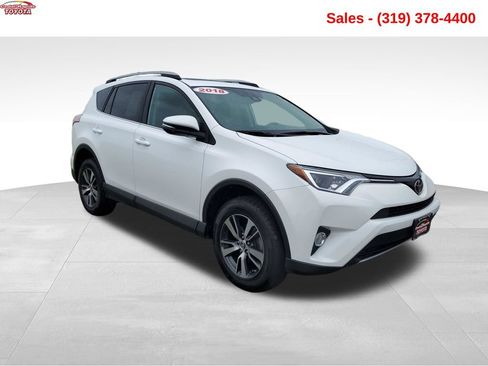 Used 2018 Toyota RAV4 XLE w/ Plus Extra Value Package AWD/4WD image 9