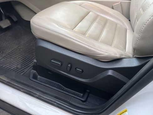 Used 2017 Ford Escape Titanium w/ Equipment Group 301A image 9