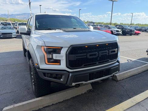 Used 2020 Ford F150 Raptor w/ Equipment Group 802A Luxury AWD/4WD image 5