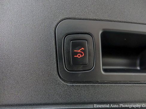 Used 2020 Tesla Model S Performance AWD/4WD image 33