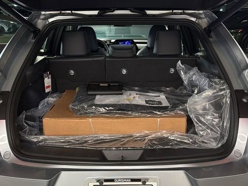 New 2026 Lexus UX 300h AWD image 9