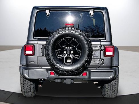 Certified 2024 Jeep Wrangler Willys image 8