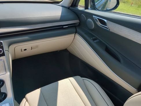Used 2025 Genesis GV80 3.5T Advanced AWD/4WD image 15