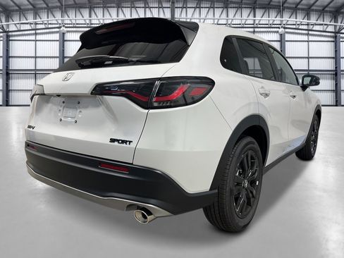 New 2027 Honda HR-V Sport image 5