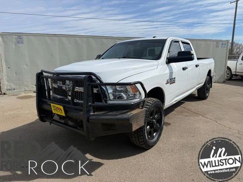 Used 2018 RAM 3500 Tradesman w/ Chrome Appearance Group AWD/4WD image 3