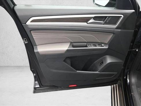 Used 2022 Volkswagen Atlas SE AWD/4WD image 18
