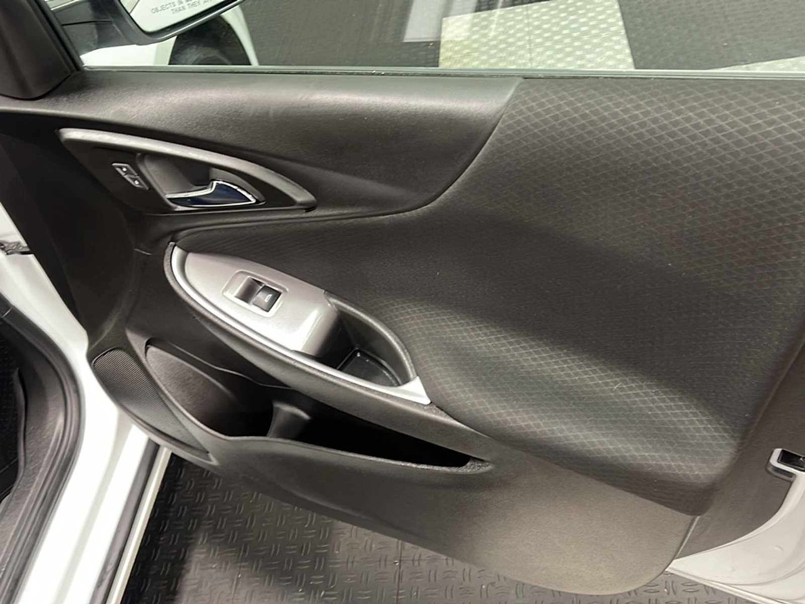 Used 2023 Chevrolet Malibu LT FWD image 16
