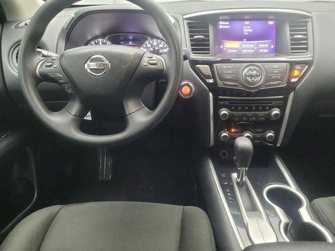 Used 2020 Nissan Pathfinder S FWD image 22