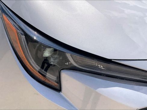 Used 2024 Toyota Corolla LE image 27