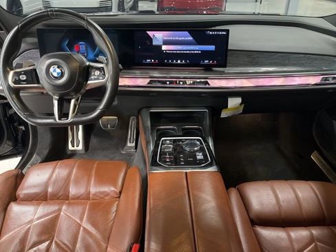 Used 2023 BMW 760i xDrive AWD/4WD image 14