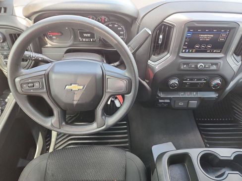 Used 2020 Chevrolet Silverado 1500 Custom w/ Custom Value Package AWD/4WD image 11
