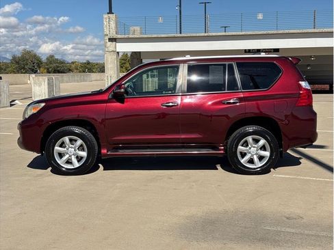 Used 2010 Lexus GX 460 image 4