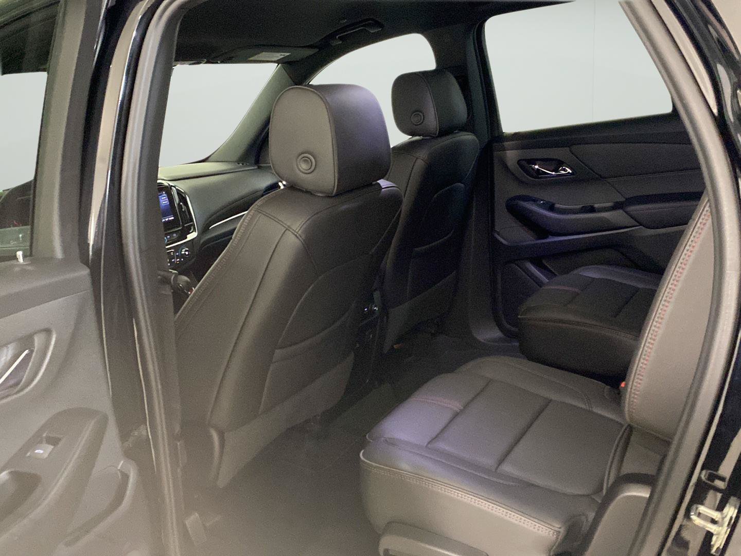 Certified 2023 Chevrolet Traverse RS FWD image 23