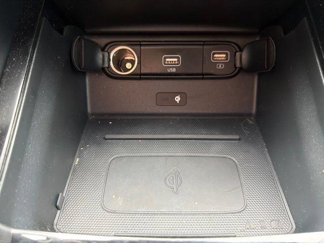 Used 2022 Kia Telluride S AWD/4WD image 35