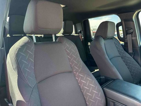 Certified 2026 Toyota Tacoma SR5 AWD/4WD image 23