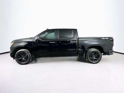 Used 2022 Chevrolet Silverado 1500 Custom image 3