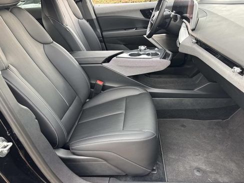 Used 2026 Cadillac Optiq Sport 2 RWD image 9