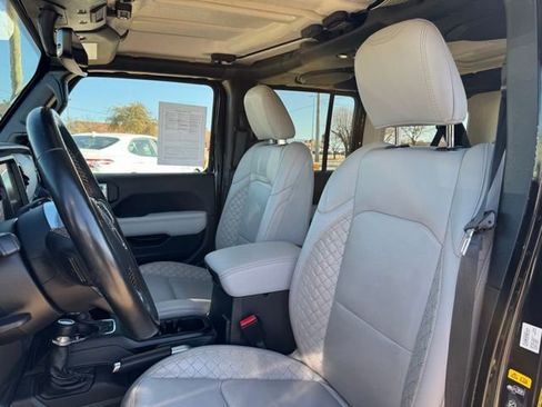 Used 2021 Jeep Wrangler Unlimited Sahara image 12