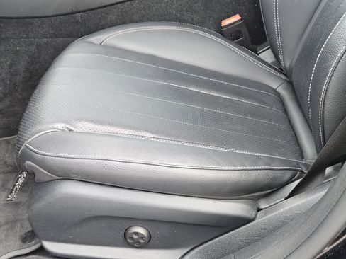 Certified 2022 Mercedes-Benz E 450 4MATIC Sedan image 25