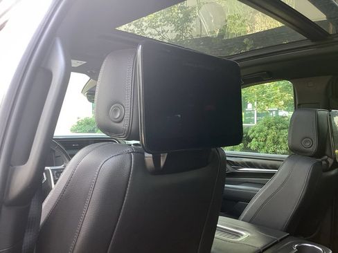 Used 2023 GMC Yukon Denali w/ Denali Reserve Package AWD/4WD image 6