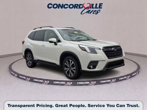 Used 2022 Subaru Forester Limited AWD/4WD image 1