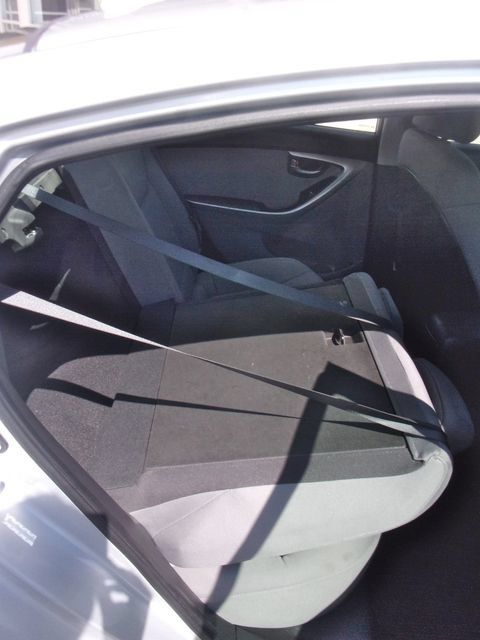 Used 2012 Hyundai Elantra GLS w/ Preferred Pkg 3 FWD image 24