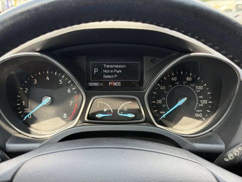 Used 2019 Ford Escape Titanium AWD/4WD image 34