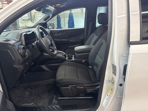 Used 2024 Chevrolet Colorado Trail Boss w/ Advanced Trailering Package image 18