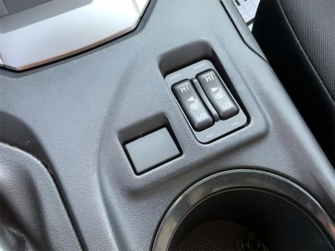 Used 2022 Subaru Impreza Premium image 24