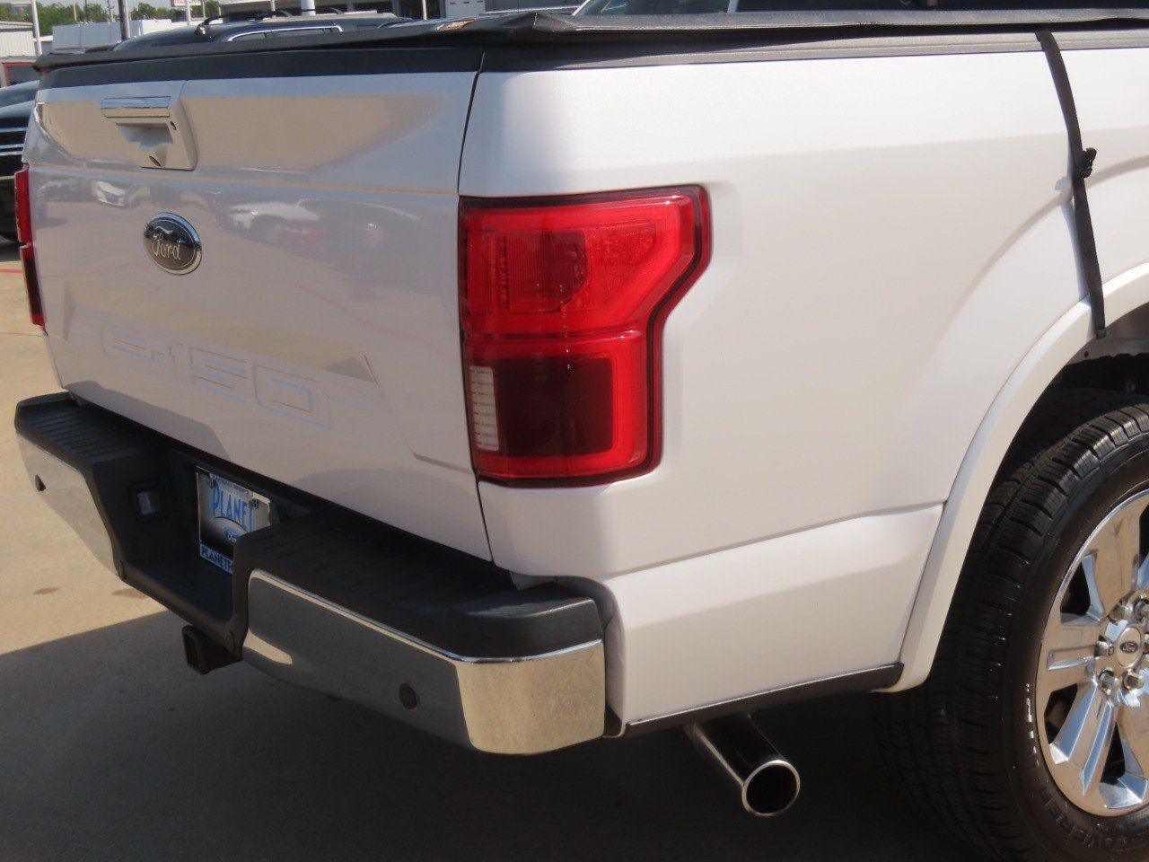Used 2018 Ford F150 Lariat w/ Equipment Group 502A Luxury RWD image 12