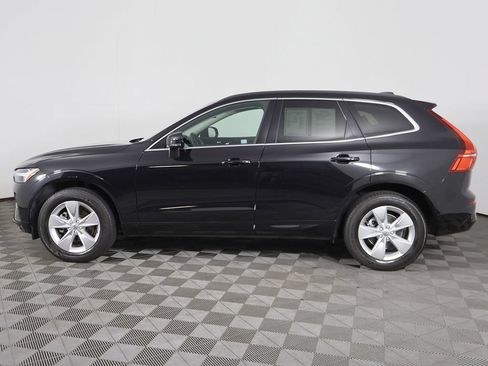 Used 2022 Volvo XC60 B5 Momentum AWD/4WD image 17