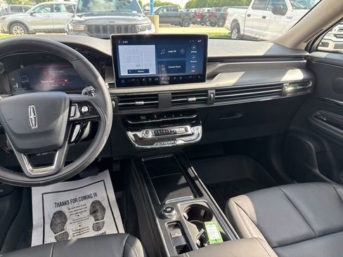 Certified 2025 Lincoln Corsair Reserve AWD/4WD image 20
